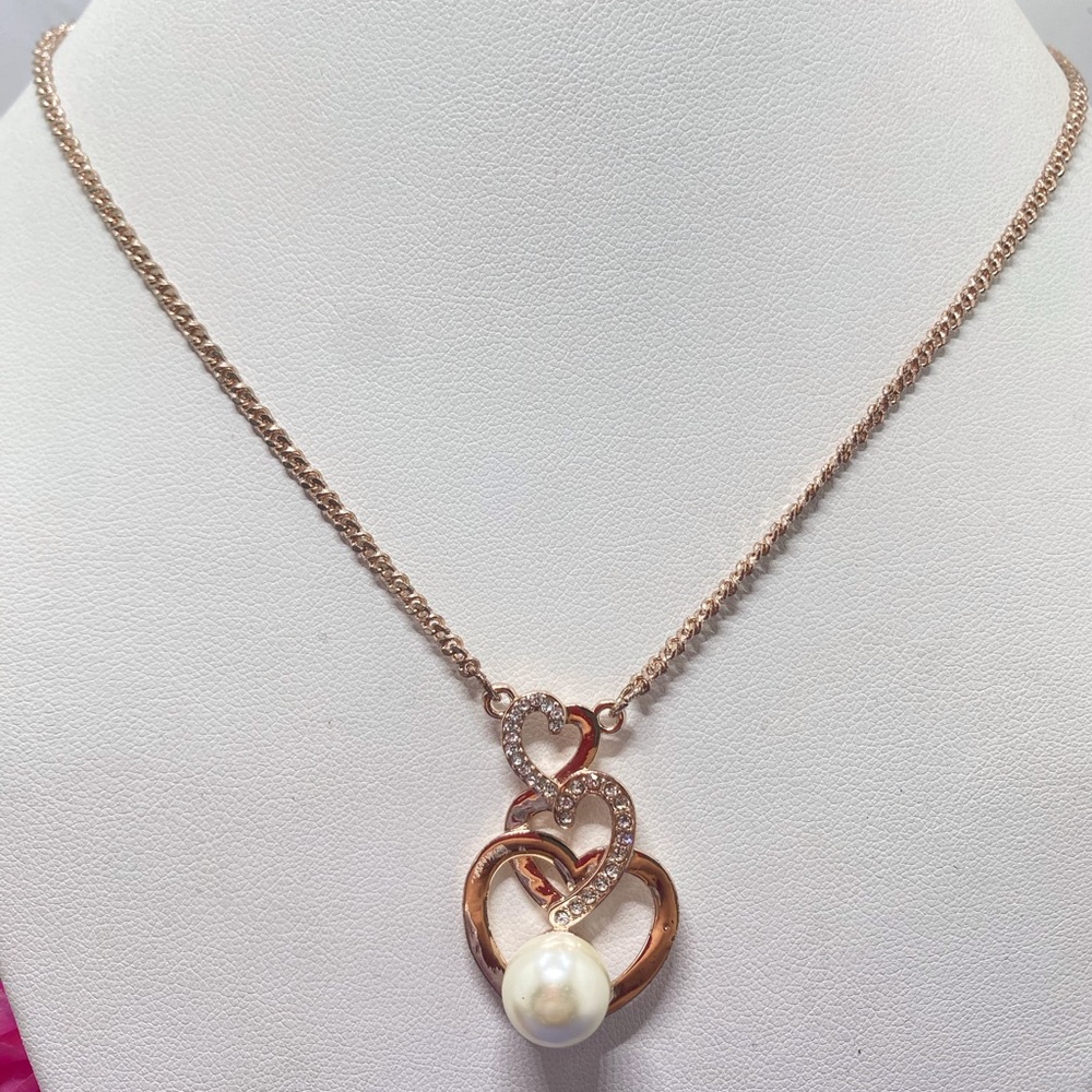 Charter club three hearts and rhinestone faux pearl pendant costume Necklace - Picture 3 of 5